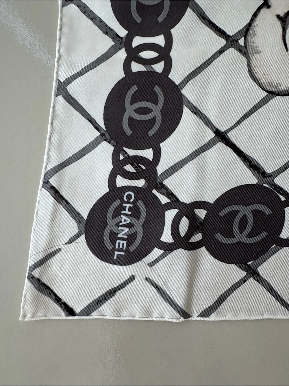 CHANEL WHITE CAMELLIA SILK SCARF